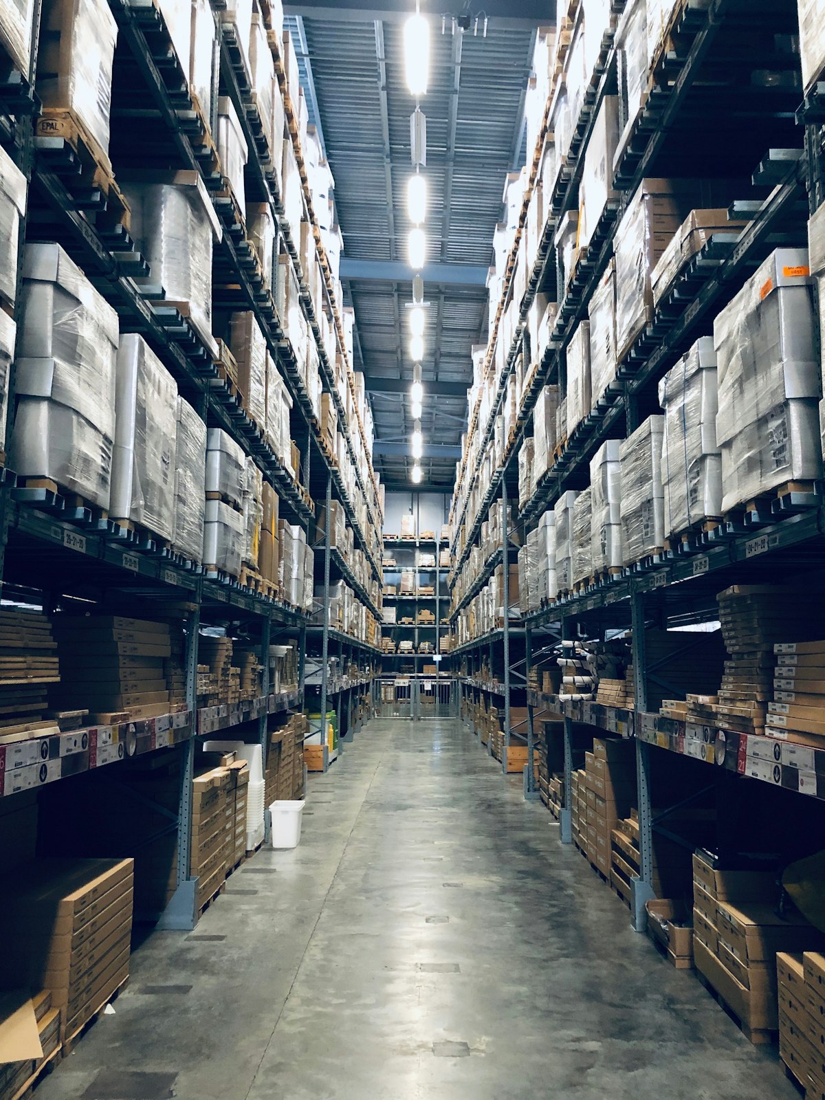 Distribution warehouse floor